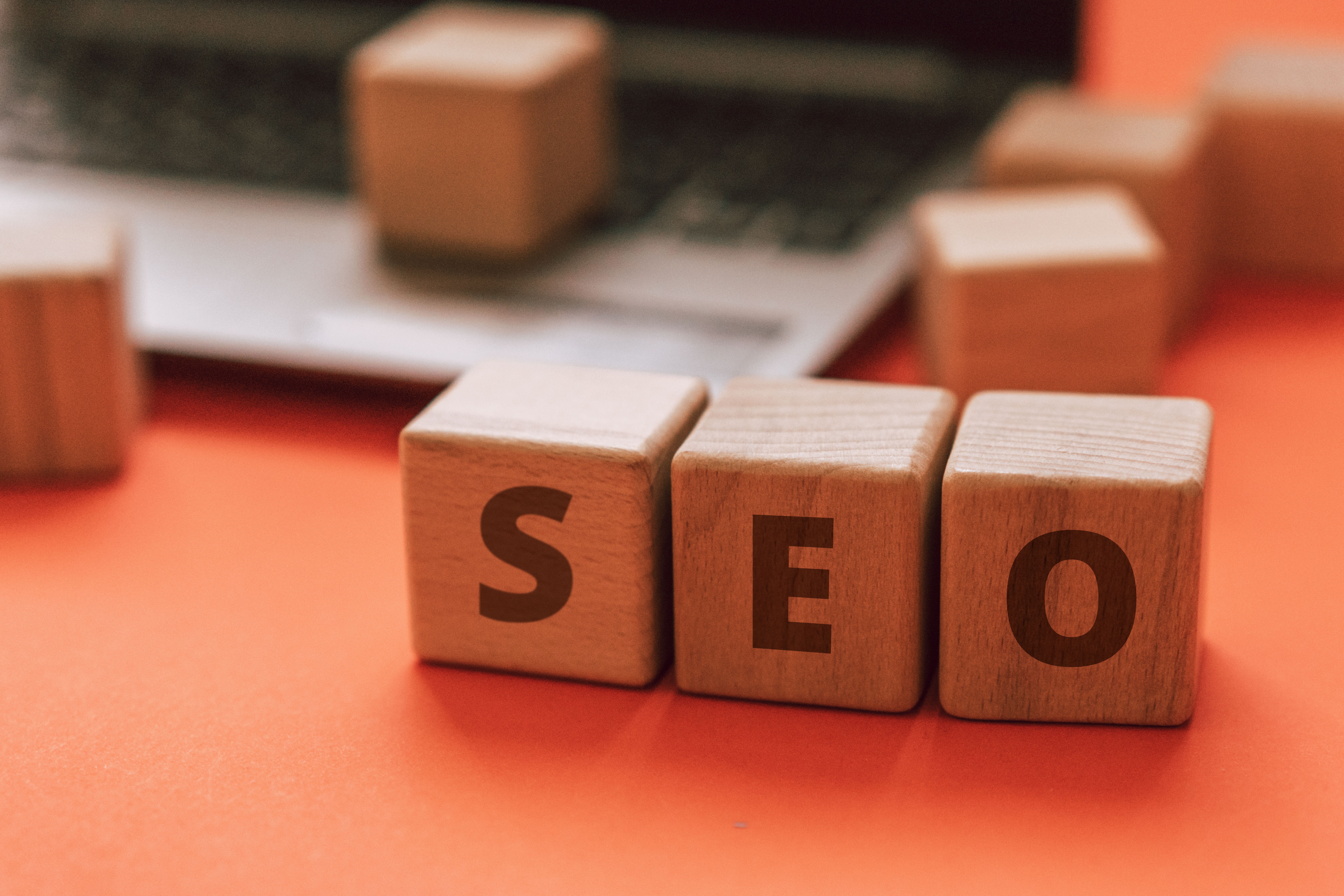SEO. Search Engine Optimization. Was ist SEO? Wie funktioniert SEO? Technische Optimierung. Page-Optimierung. Keyword-Recherche. SEO-Optimierung. SEO Website