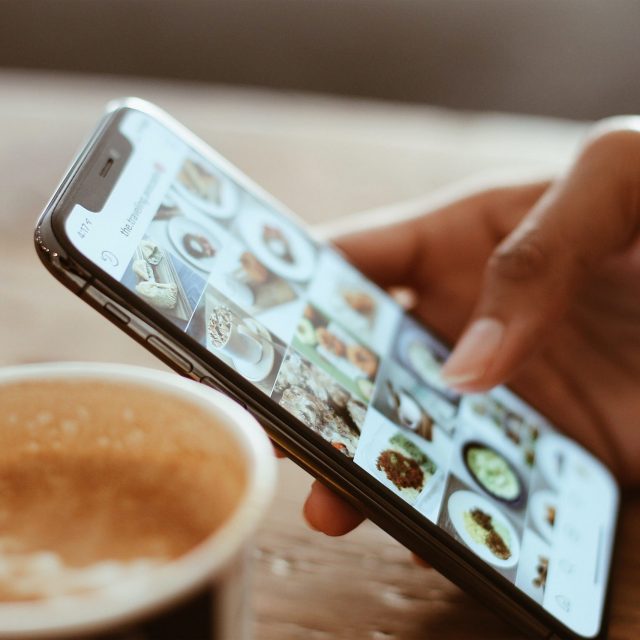 SMM-Spezialist: Wer ist das und was macht er/sie? Social Media Marketing Spezialist, Social-Media-Strategien, SMM, Social Media Marketing